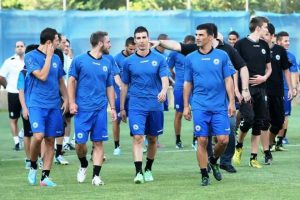 Φεύγει για Πήλιο
