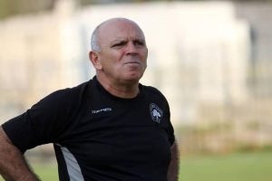 Αχαρναϊκός: Τεστάρει δυο ο Βαζάκας