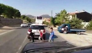 Γλύτωσε από του… χάρου τα δόντια (video)