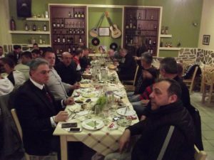 Τύρναβος: Παρέθεσε γεύμα ο Δόκος