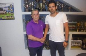 Στα «μελανόλευκα» ο Παπατολίκας