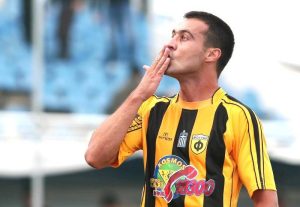 Εθνικός Πειραιά: Αντίο από Δωροβίνη