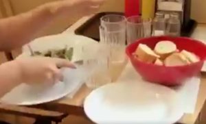 Απίστευτη φάρσα σε εστιατόριο! (video)