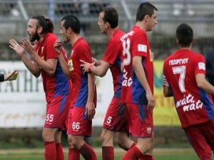 Από έναν βαθμό Τύρναβος και Αιγινιακός