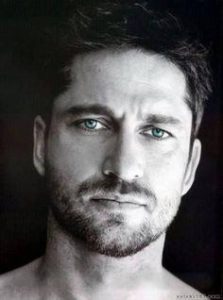 Gerard Butler: Το απόλυτο αρσενικό στην παραλία! (photo)