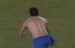 Δέκα απίστευτοι πανηγυρισμοί γκολ που κατέληξαν σε… κόκκινη κάρτα (video()