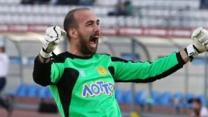 ΟΦΗ: «Γλυκοκοιτάζει» Αθανασίου