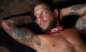 Survivor: Ο Ηλίας Μπόγδανος είναι… αγνώριστος! (video)