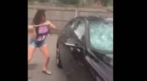 Ανακάλυψε ότι ο σύζυγός την απατούσε και η αντίδρασή της θα μείνει στην ιστορία! (video)