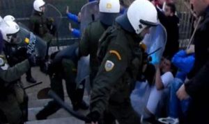 Το βίντεο της επίθεσης στους οπαδούς του Ιωνικού