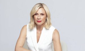 «Λύγισε» στον αέρα της εκπομπής της η Κατερίνα Καραβάτου (vid)