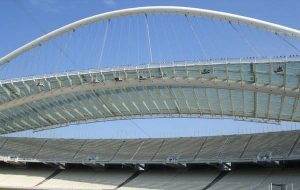 Ξεκινούν τα έργα για το στέγαστρο Καλατράβα