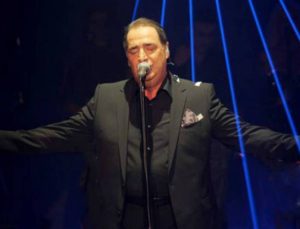 Δείτε για πρώτη φορά τη σύζυγο του Βασίλη Καρρά (Photos)