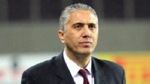 Απόλλων Σμύρνης: Αποχαιρέτησε τους παίκτες ο Κωστένογλου