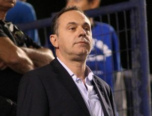 Παπαϊωάννου: «Μιλάω με τρεις προπονητές»