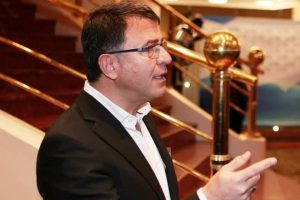 Θέλει στόπερ ο Λεμονής