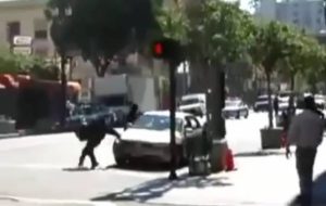 Η ληστεία του αιώνα και οι γκαφατζήδες αστυνομικοί (video)
