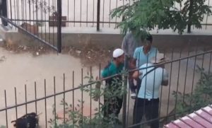 Πήγαν να κλέψουν άνδρα αλλά αυτό που έπαθαν δεν θα ξεχάσουν ποτέ! (video)