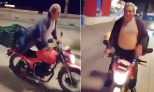 Επικό! Ηλικιωμένος έκανε… μαγκιές και τράκαρε με τη μηχανή του (photos+video)