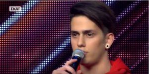 X Factor: Παίκτης βρίζει κοινό και επιτροπή! (video)