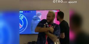 Έξαλλοι πανηγυρισμοί στο σπίτι του Νεϊμάρ ! (video + photos)
