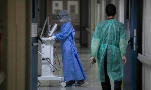 Κορονοϊός: Τα δύσκολα είναι μπροστά… «Κρίσιμες οι επόμενες 15 μέρες» (vid)