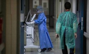 Κορονοϊός: Πρόβλεψη σοκ για το τρίτο κύμα! 1670 κρούματα τη μέρα και 600 διασωληνωμένοι αν… (vid)