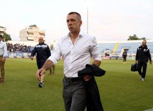 ΟΦΗ: Τετ α τετ με Νιόπλια