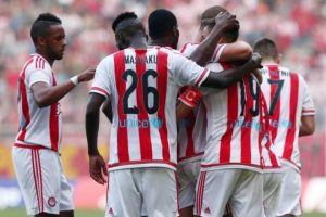 Πρωταθλητής και… τυπικά ο Ολυμπιακός, 5-0 την Καλλονή