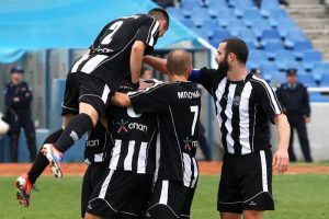 Παναιγιάλειος: Δεν προλαβαίνει ο Λαζανάς