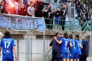 Πανελευσινιακός: Τα έξαλλα πανηγύρια των οπαδών (video)
