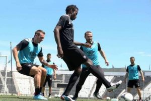 Έφυγε για Γιάννενα