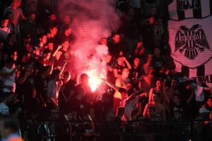 Μόνο στην Ελλάδα: Επίθεση οπαδών του ΠΑΟΚ σε εννιάχρονα του Ολυμπιακού!