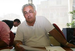 Παπαδόπουλος: «Βαρύ πεπόνι ο Μανωλάς»