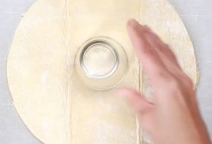 Πανεύκολη πίτσα σε σχήμα μαργαρίτας! (video)