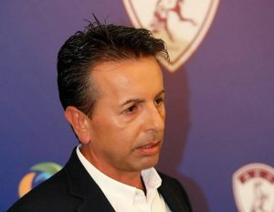 Πλεξίδας: «Είμαι ΑΕΛ… πόνεσα την ομάδα»