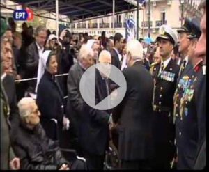 Ανάπηρος πολέμου σε Παυλόπουλο: Μη μας πετάτε σαν λεμονόκουπες (vid)
