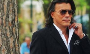 Ο Ηλίας Ψινάκης ετοιμάζει… ριάλιτι – Δείτε πώς θα λέγεται