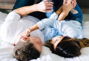 Ποιοι είναι οι τρομακτικοί φόβοι των γυναικών κατά τη διάρκεια του σεξ;