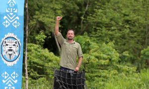 Survivor: Αιφνίδια εισβολή στο συμβούλιο του νησιού