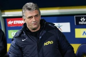 Δύο προτάσεις από… ψηλά για Τσιώλη