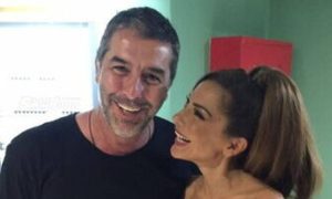 Δέσποινα Βανδή – Βασίλης Μπισμπίκης: Τέλος το κρυφτό (Photos)