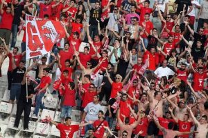 «Μόνο όσοι έχουν διαρκείας»