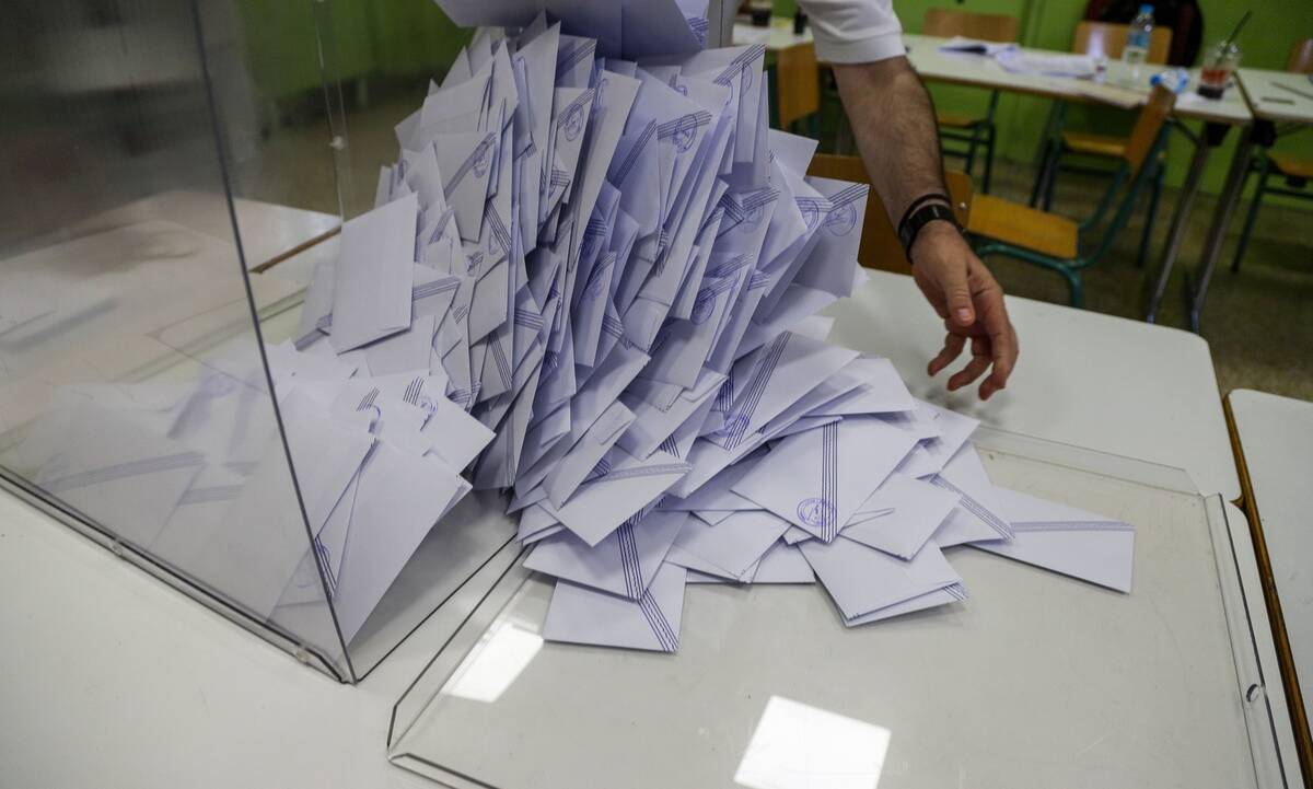 Εκλογές 2023: Πληγωμένη η ΝΔ από την τραγωδία, πιο... πληγωμένος ο ΣΥΡΙΖΑ