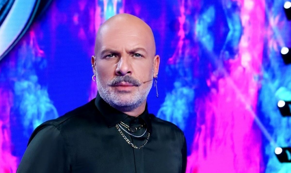Μουτσινάς τρολάρει τα Media για Παναγιώταρου – Σχίζα! (Vid)