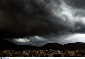 Καιρός: Επίσημο! Καταιγίδες έως την Πέμπτη «βλέπει» η ΕΜΥ