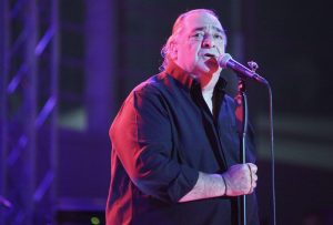 Η επανεμφάνιση του Βασίλη Καρρά: «επιστρέφω στη ζωή»