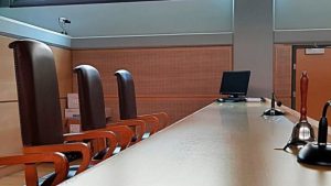 Αθώος ο αστυνομικός απ’ τα Τρίκαλα που είχε κατηγορηθεί για ασέλγεια στην ανήλικη κόρη του