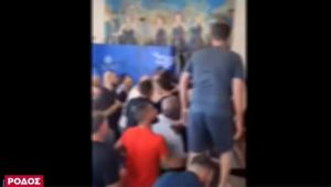 Ρόδος: Αγριο ξύλο σε δημοτικό συμβούλιο για τις ομπρέλες