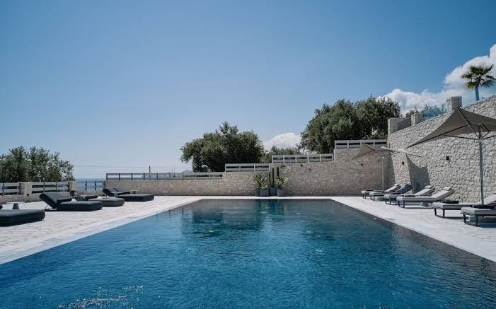 Quattro Suites: Ονειρικές αποδράσεις στη Μονεμβασιά